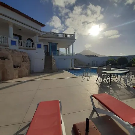 Nautilus Luxury Holiday Willa *